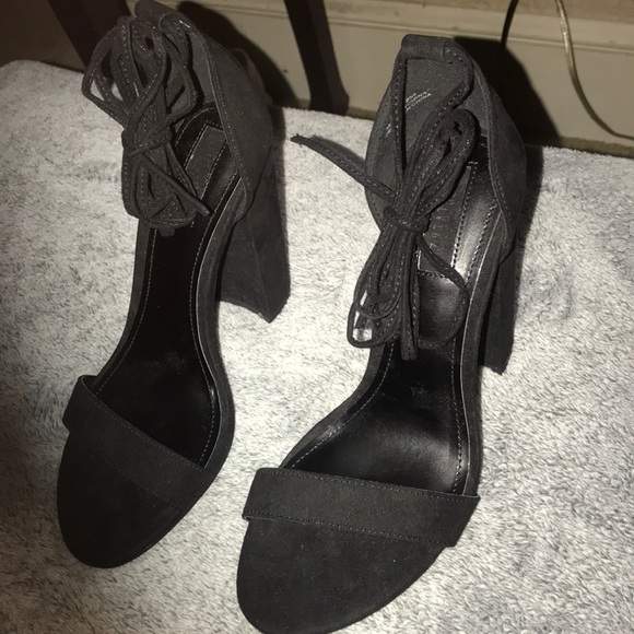 BLACK FAUX SUEDE LACE UP HEELS - Picture 5 of 8
